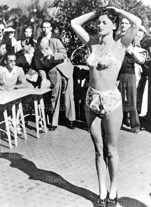 Lucia Bosè durante il concorso di Miss Italia 1947