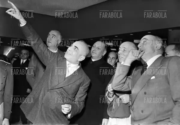 Umberto Brustio e il Cardinale Schuster, inaugurazione della nuova Rinascente, Milano, 1950