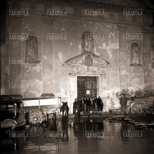 Resti di una casa, Alluvione del Polesine, 1951