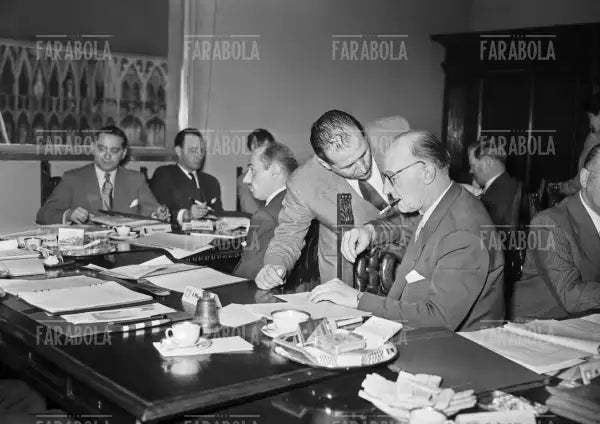 Riunione degli esportatori alla Rinascente, Milano, 1952