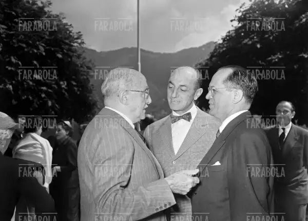 Umberto e Cesare Brustio, ricevimento della Rinascente, Villa d'Este, Como, 1952