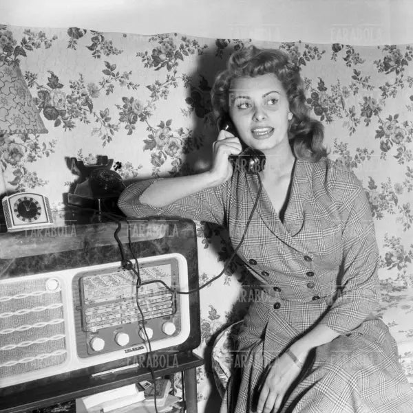 Sophia Loren a casa, Roma, 1954