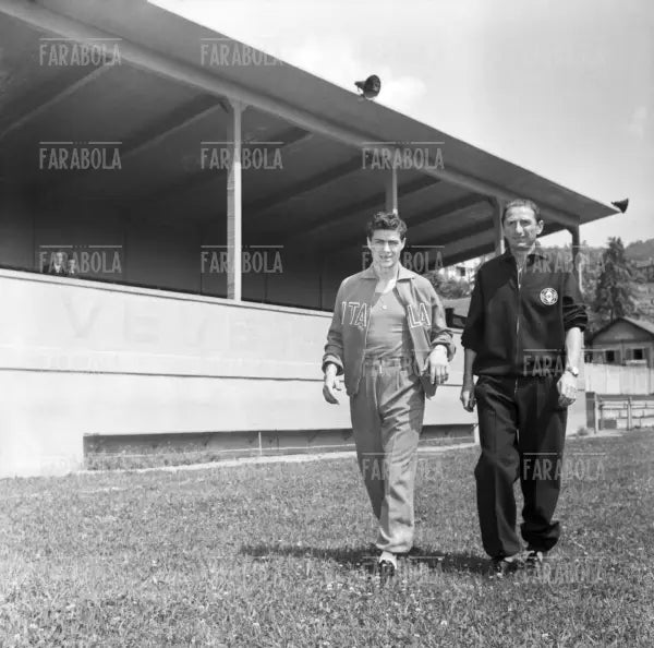 Amleto Frignani e Silvio Piola, Ritiro della Nazionale ai Mondiali di calcio, Vevey, 1954