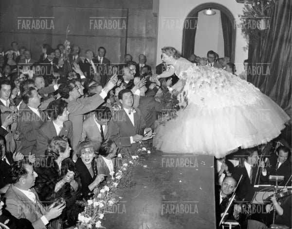 Wanda Osiris, Rivista Festival, Milano, 1954