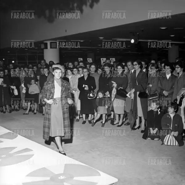 Sfilata per ragazze della Rinascente, Milano, 1955