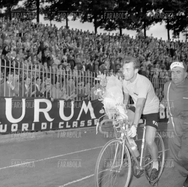 Charly Gaul vincitore del Giro d'Italia al Vigorelli, Milano, 1956