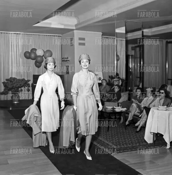 Sfilata della Rinascente, Albergo Duomo, Milano, 1957