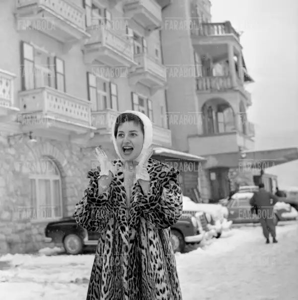 Maria Scicolone, sorella di Sophia Loren, Cortina d'Ampezzo, 1958