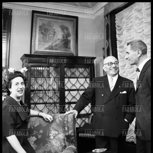 Camilla Cederna, Arnoldo Mondadori e Dino Buzzati, Casa Editrice Mondadori, Milano, 1958