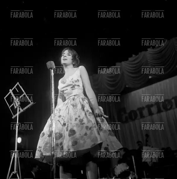 Mina alla Sei Giorni della Canzone, Teatro Smeraldo, Milano, 1958