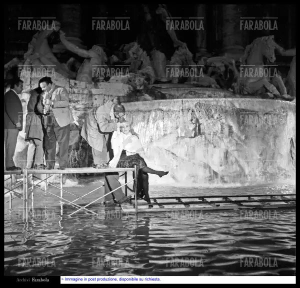 Anita Ekberg sul set del film La Dolce Vita, 1959