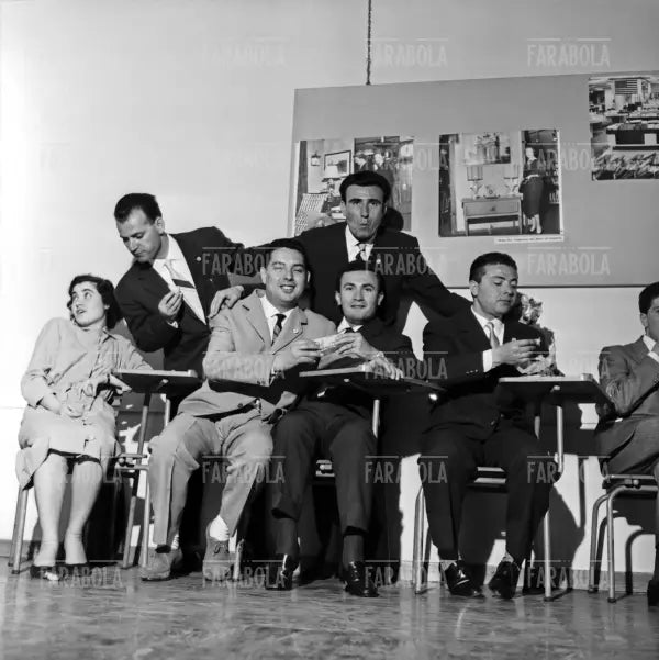 Dipendenti al punto di ristoro della Rinascente, Milano, 1959