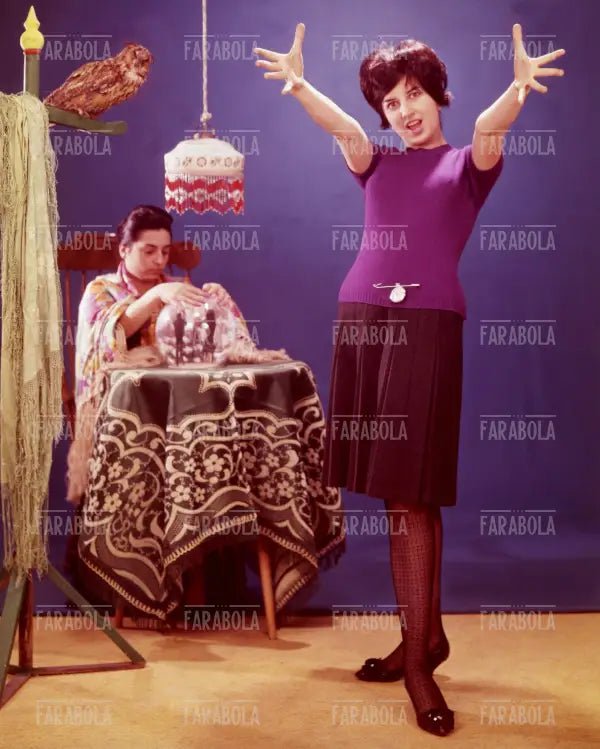Mina nello Studio Farabola, anni 60