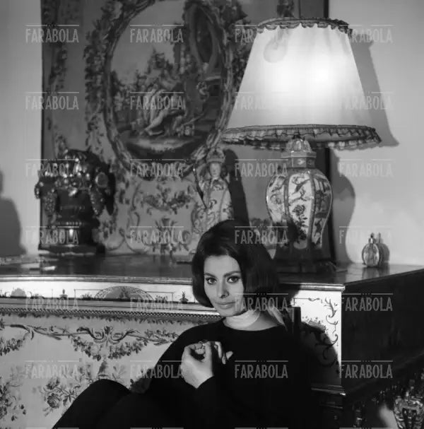 Sophia Loren a casa, Parigi, 1962