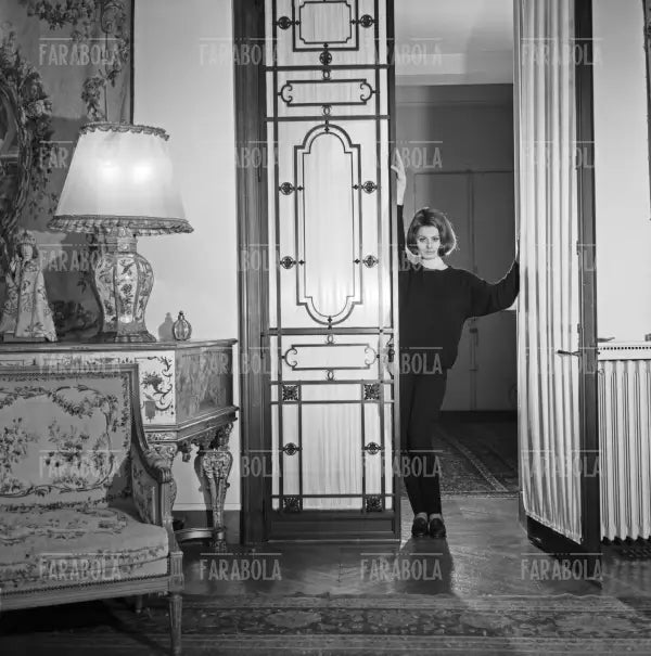 Sophia Loren a casa, Parigi, 1962
