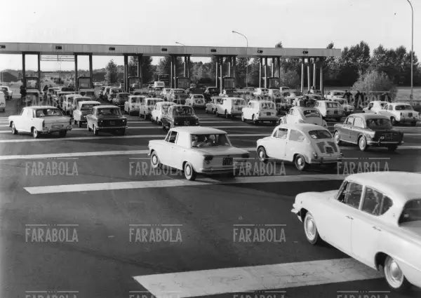 Casello dell'Autostrada del Sole, 1963