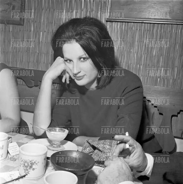 Mina alla prima riunione della compagnia Del Frate-Pisu, Milano, 1963