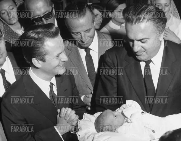 Alighiero Noschese e Federico Fellini, Milano, 1965