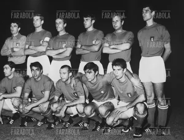 La nazionale italiana prima della finale degli Europei contro la Jugoslavia, 1968