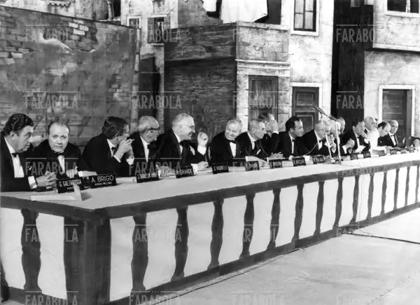 La giuria del Premio Campiello con Dino Buzzati, Venezia, 1968