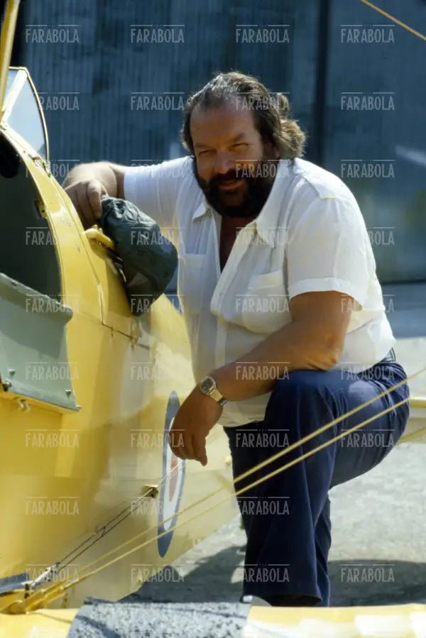 Bud Spencer con un biplano, anni 70
