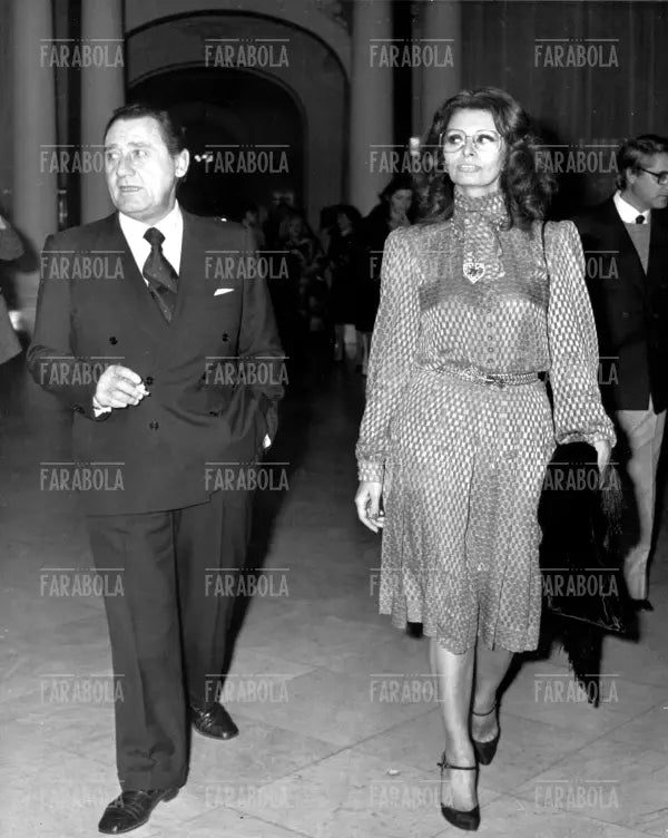 Sophia Loren e Alberto Sordi all'Hotel Negresco, Settimana del cinema italiano, Nizza, 1980