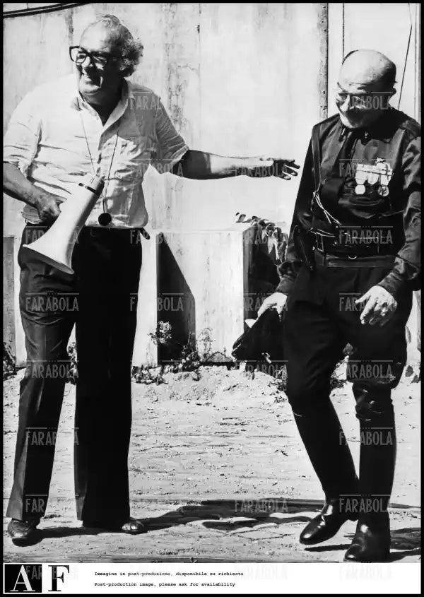 Federico Fellini e Pietro Notarianni sul set del film Intervista, 1987