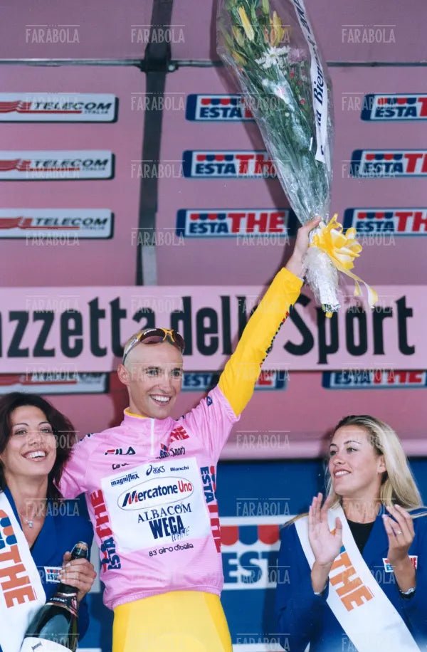 Stefano Garzelli conquista la maglia rosa, Giro d'Italia, Sestriere, 2000