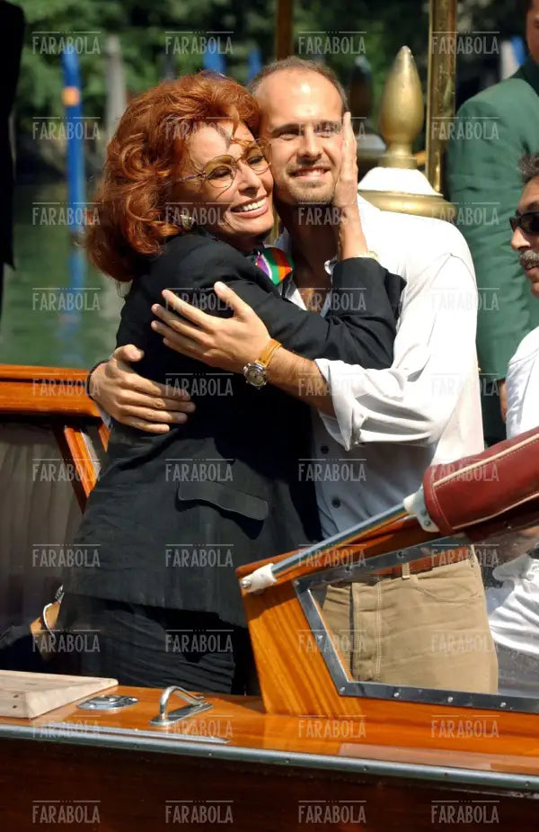 Sophia Loren e il figlio Edoardo Ponti all'Hotel Excelsior, Mostra del cinema di Venezia, Venezia, 2002