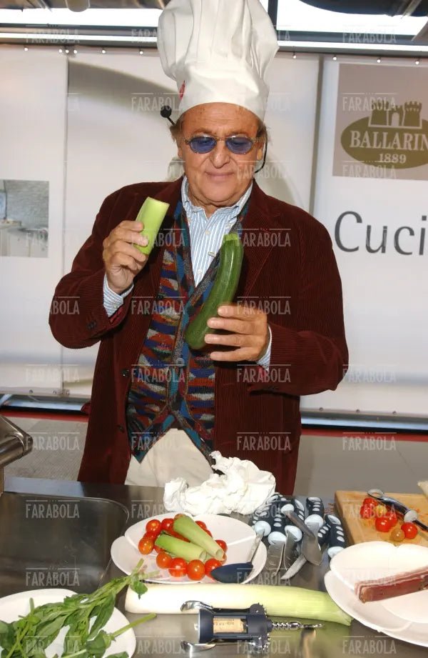 Renzo Arbore ai fornelli, Cucina Live Show, Macef, Milano, 2004