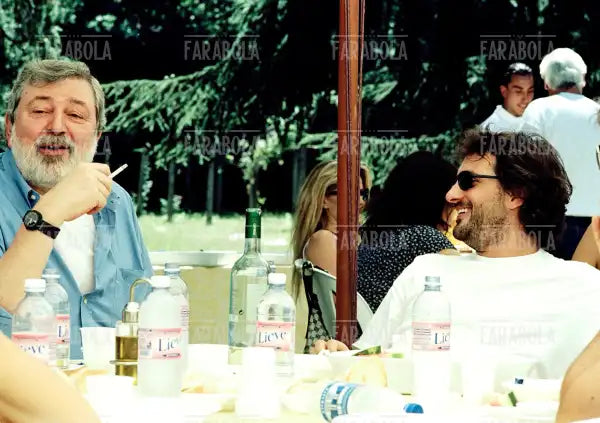 Francesco Guccini e Leonardo Pieraccioni nel film Ti amo in tutte le lingue del mondo, 2005