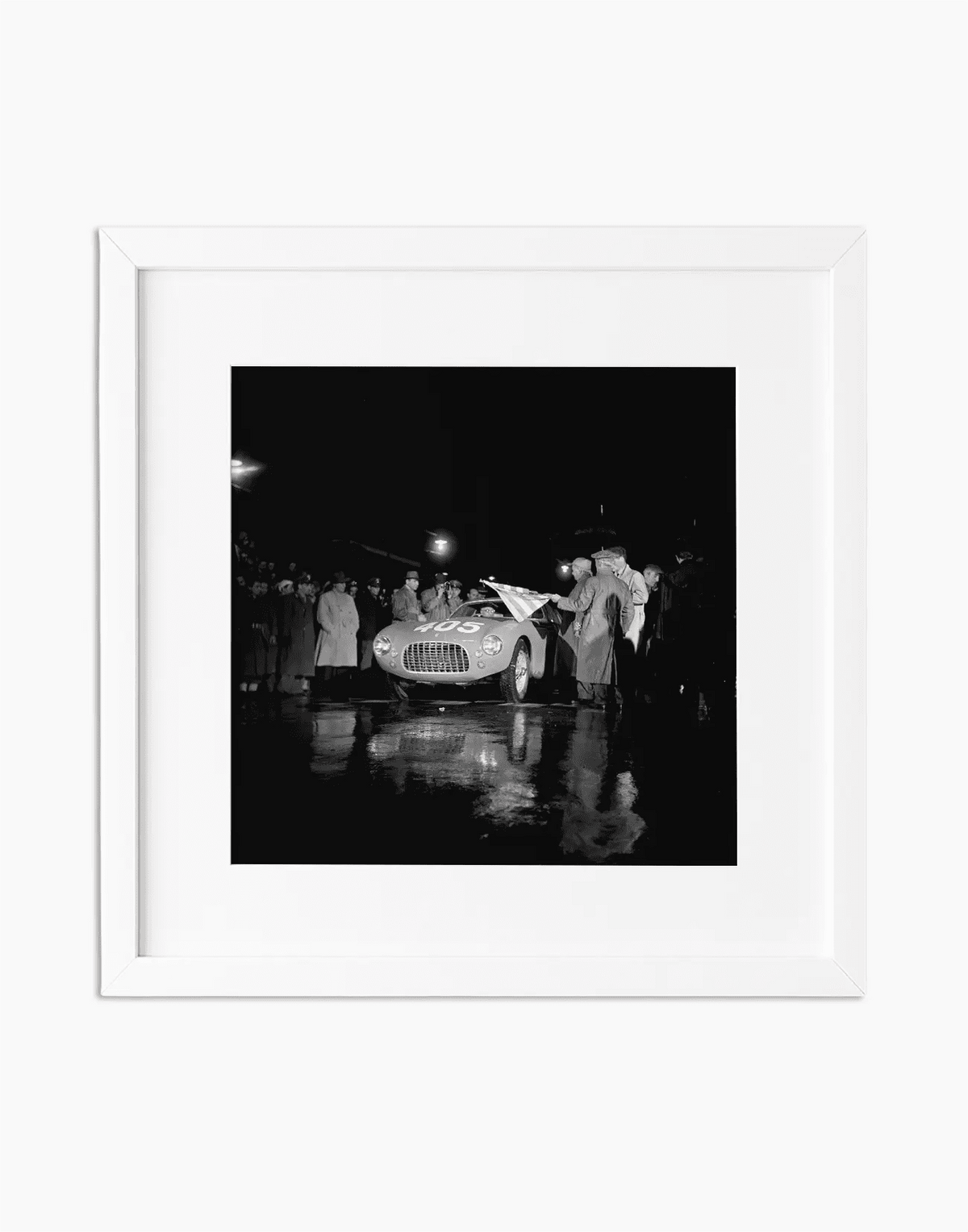 Villoresi su Ferrari, Mille Miglia 1951 — stampa fine art con cornice bianca