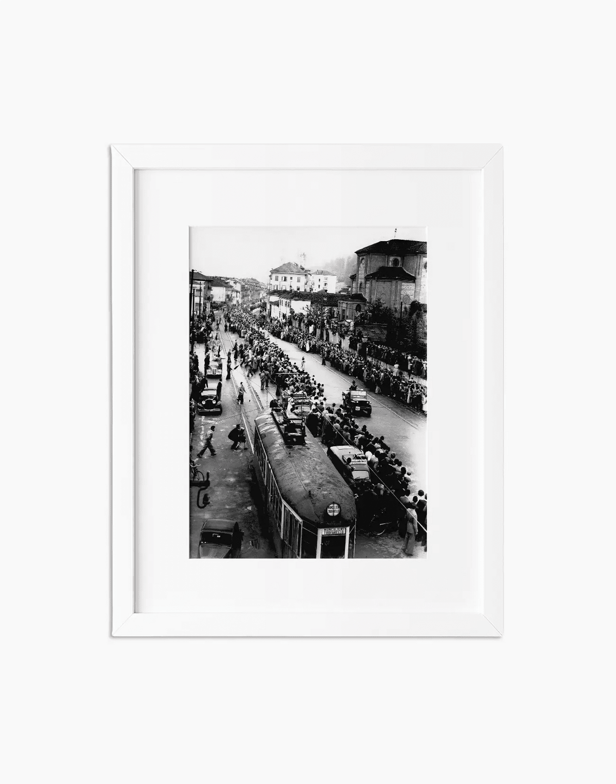 Traguardo di tappa a Torino, Giro d'Italia 1948 — stampa fine art con cornice bianca