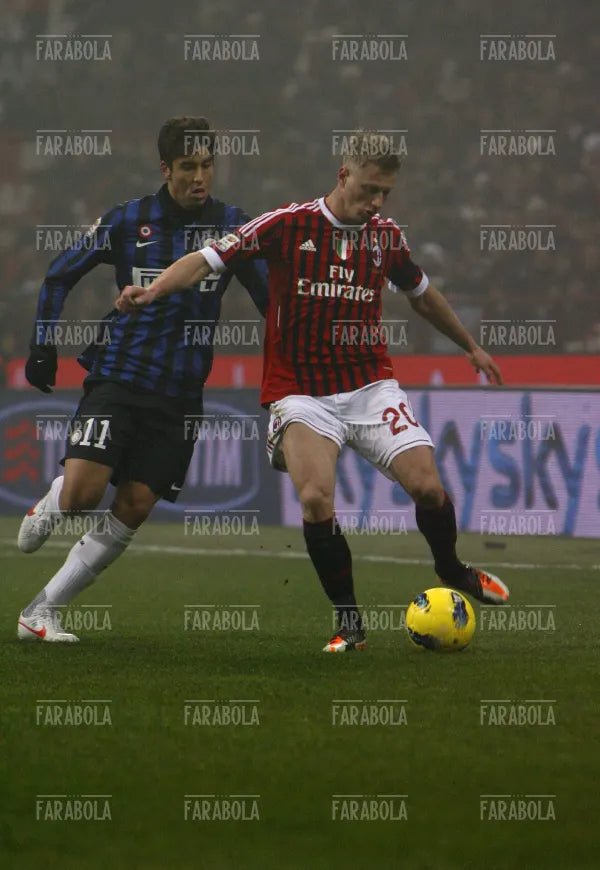 Abate e Alvarez, Milan vs Inter, 2012 - Farabola Immagine digitale