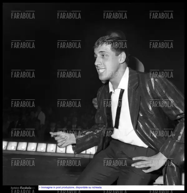 Adriano Celentano, Festival del Twist al Teatro Orfeo, Milano, 1962 - Farabola Immagine digitale