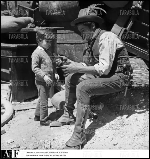 Alain Delon e Brook Fuller sul set del film Il Gattopardo, Palermo, 1962 - Farabola Immagine digitale