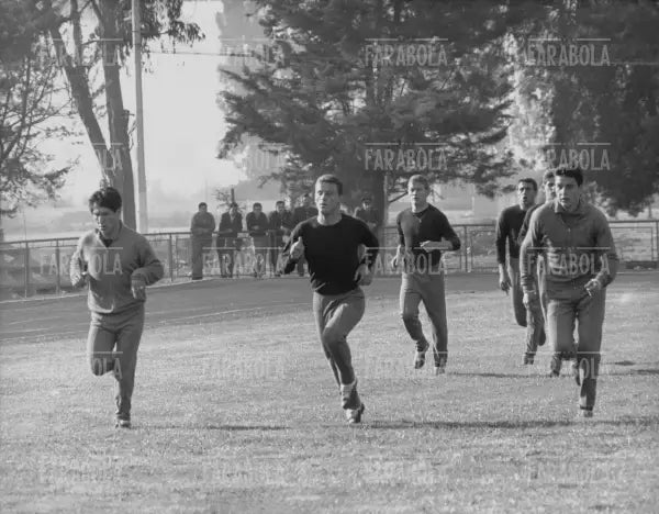 Allenamento della nazionale italiana, Mondiali di calcio in Cile, 1962 - Farabola Immagine digitale