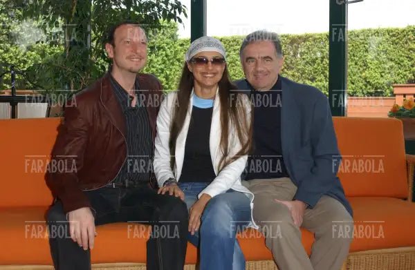 Amadeus, Rosita Celentano e Gene Gnocchi alla presentazione di Music Farm, 2004 - Farabola Immagine digitale