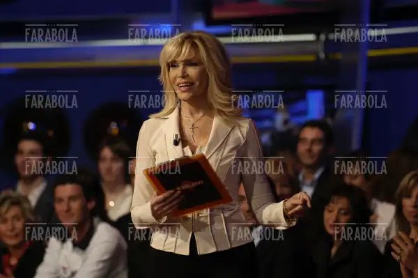 Amanda Lear, La Talpa, 2004 - Farabola Immagine digitale