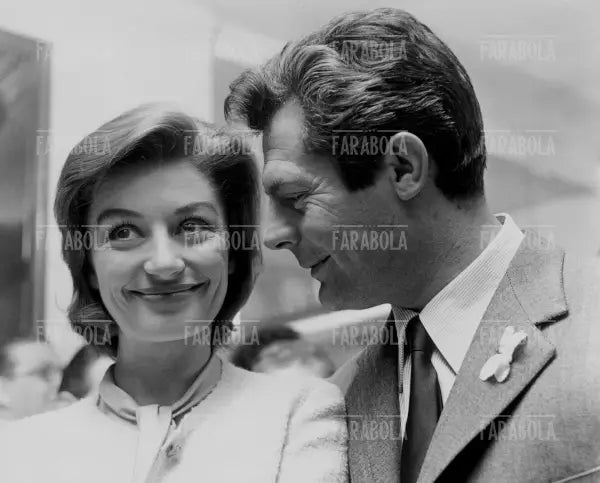 Anouk Aimée e Marcello Mastroianni, Milano, 1960 - Farabola Immagine digitale