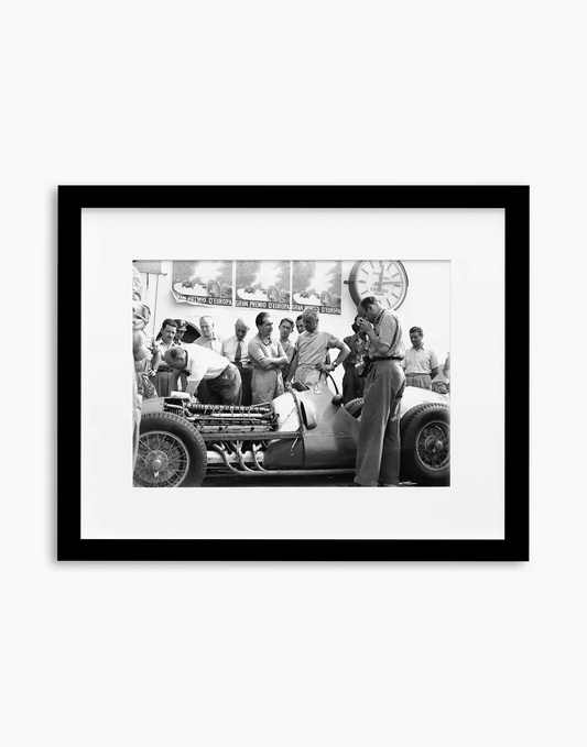 Ascari e Villoresi su Ferrari, Gp d'Europa 1949 — stampa fine art con cornice nera