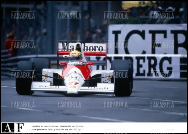 Ayrton Senna sulla sua McLaren, Gp di Monaco, 1990 - Farabola Immagine digitale