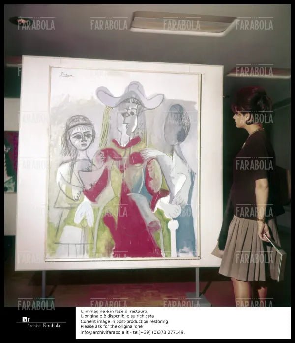 Claudia Cardinale alla mostra di Picasso, Parigi, 1962 - Farabola Immagine digitale