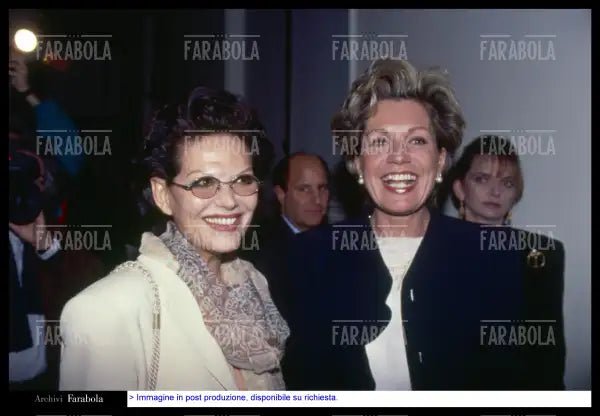 Claudia Cardinale e Catherine Spaak, anni 90 - Farabola Immagine digitale