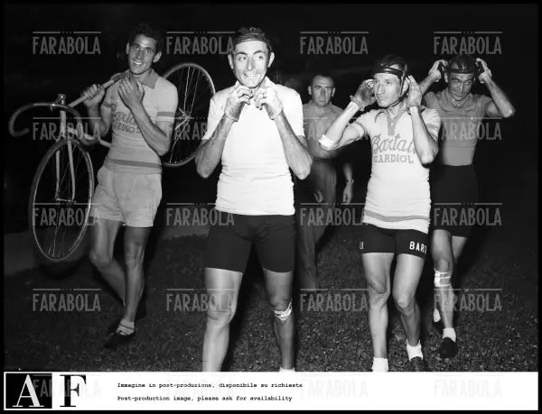 Coppi e Bartali a Milano, 1949 - Farabola Immagine digitale