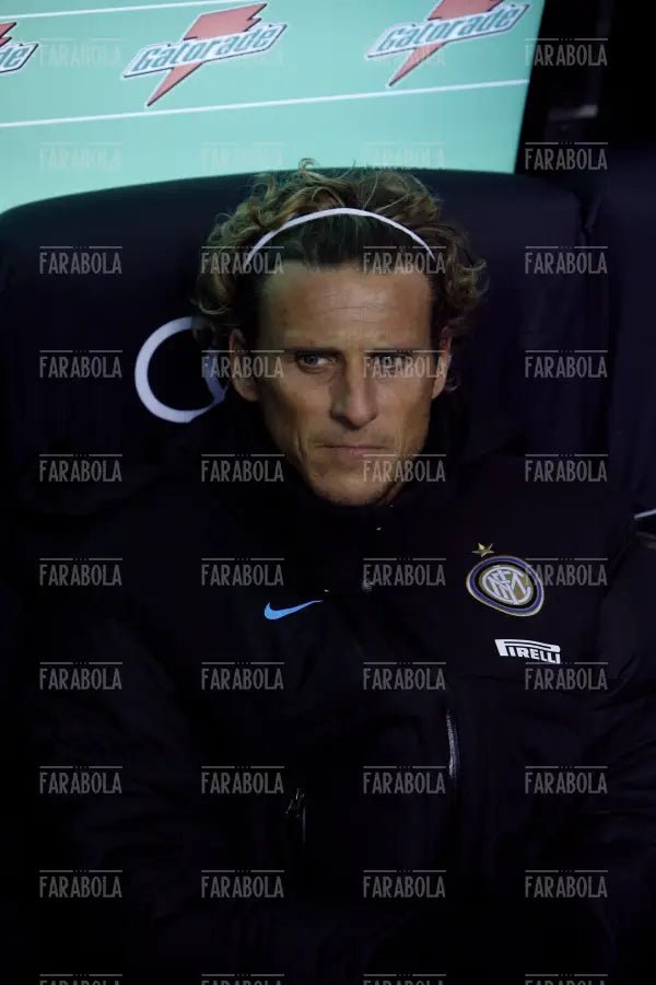 Diego Forlan, Milan vs Inter, 2012 - Farabola Immagine digitale