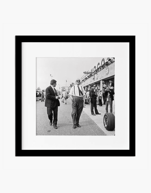 Enzo Ferrari, Gran Premio d'Italia 1966 — stampa fine art con cornice nera