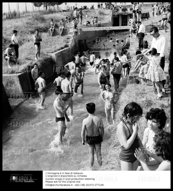 Estate all'Idroscalo, Milano, 1964 - Farabola Immagine digitale