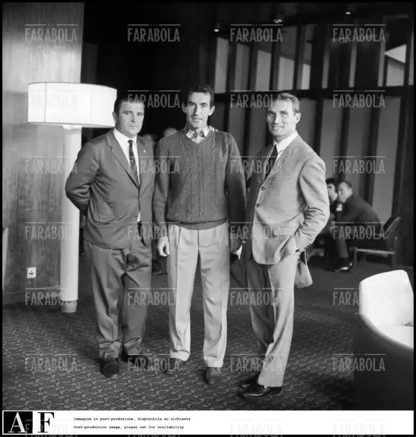 Ferenc Puskas, Armando Picchi e Kurt Hamrin, Mondiali di calcio in Inghilterra, 1966 - Farabola Immagine digitale