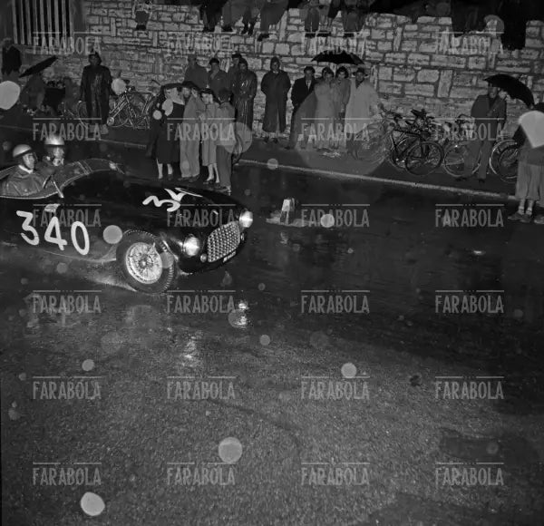 Ferrari 166 MM alla Mille Miglia, 1951 - Farabola Immagine digitale